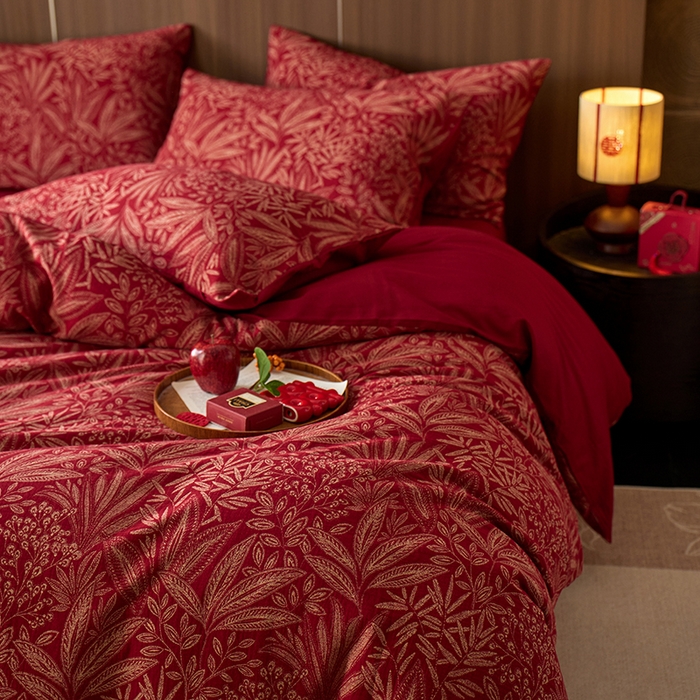 91家纺网 家纺一手货源 找家纺 安莱生活 2025新品全棉色织提花（大红婚庆 ）四件套 叶语传喜