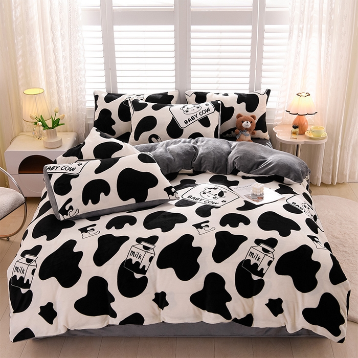 91家纺网 家纺一手货源 找家纺 紫月轩家纺 2025新款A类牛奶绒小清新印花四件套 奶牛派对