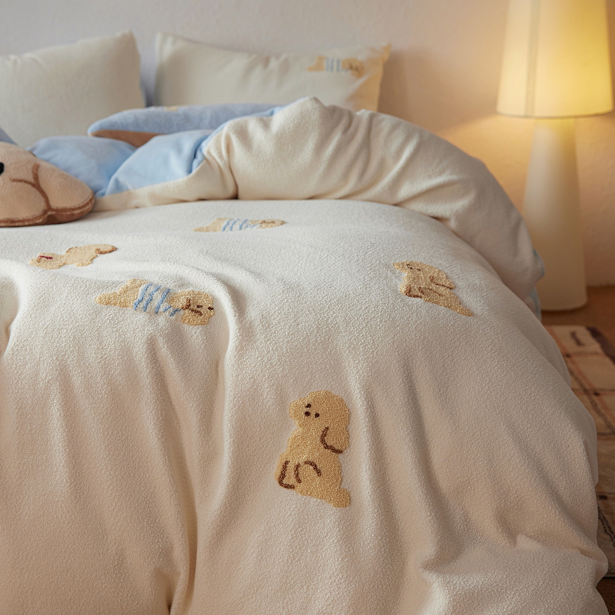 91家纺网 家纺一手货源 找家纺 （总）安莱生活 2025新款暖呢绒毛巾绣四件套（萌趣家宠系）-风格1