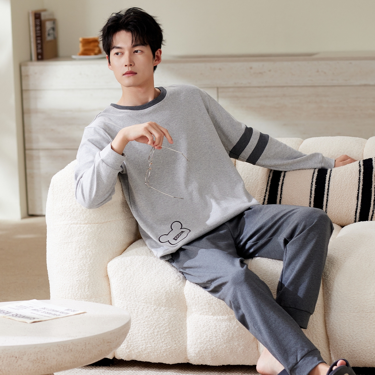 91家纺网 家纺一手货源 找家纺 （总）洛兰沙家居馆 2025新款德绒睡衣男士秋冬季套头圆领休闲保暖家居服青少年两件套 