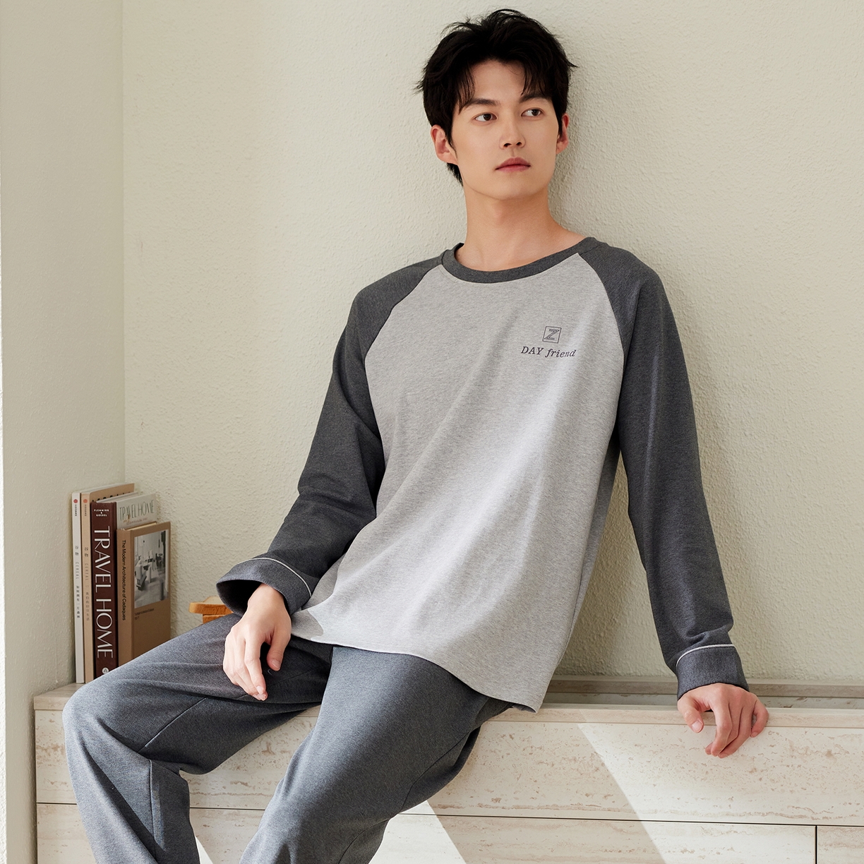 91家纺网 家纺一手货源 找家纺 洛兰沙家居馆 2025新款德绒睡衣男士秋冬季套头圆领休闲保暖家居服青少年两件套  54101