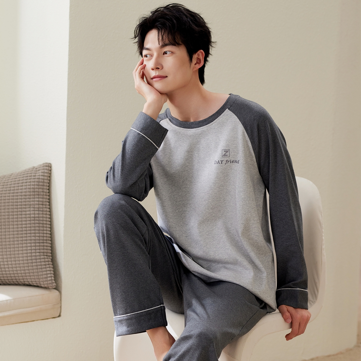 91家纺网 家纺一手货源 找家纺 洛兰沙家居馆 2025新款德绒睡衣男士秋冬季套头圆领休闲保暖家居服青少年两件套  54101