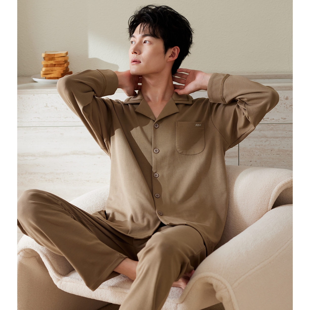 91家纺网 家纺一手货源 找家纺 洛兰沙家居馆 2025保暖睡衣男士冬季新款长袖长裤开衫翻领男款时尚家居服套 54133