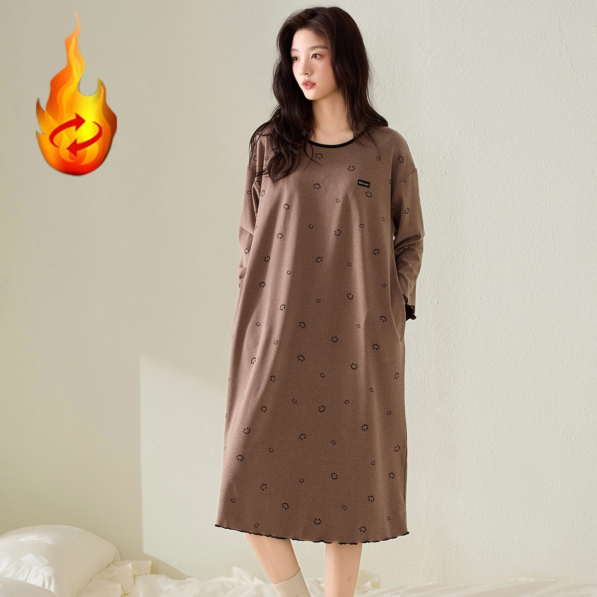 91家纺网 家纺一手货源 找家纺 洛兰沙家居馆 2025新款睡裙女冬季保暖长袖睡衣裙宽松休闲学生套头家居服可外穿 42285