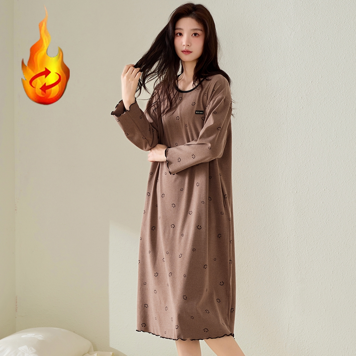 91家纺网 家纺一手货源 找家纺 洛兰沙家居馆 2025新款睡裙女冬季保暖长袖睡衣裙宽松休闲学生套头家居服可外穿 42285