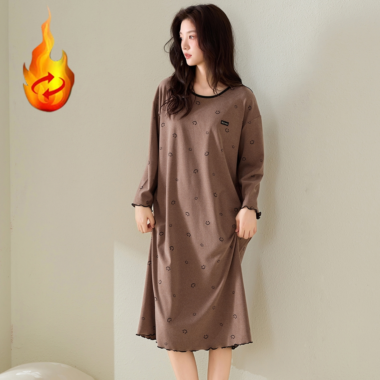 91家纺网 家纺一手货源 找家纺 洛兰沙家居馆 2025新款睡裙女冬季保暖长袖睡衣裙宽松休闲学生套头家居服可外穿 42285