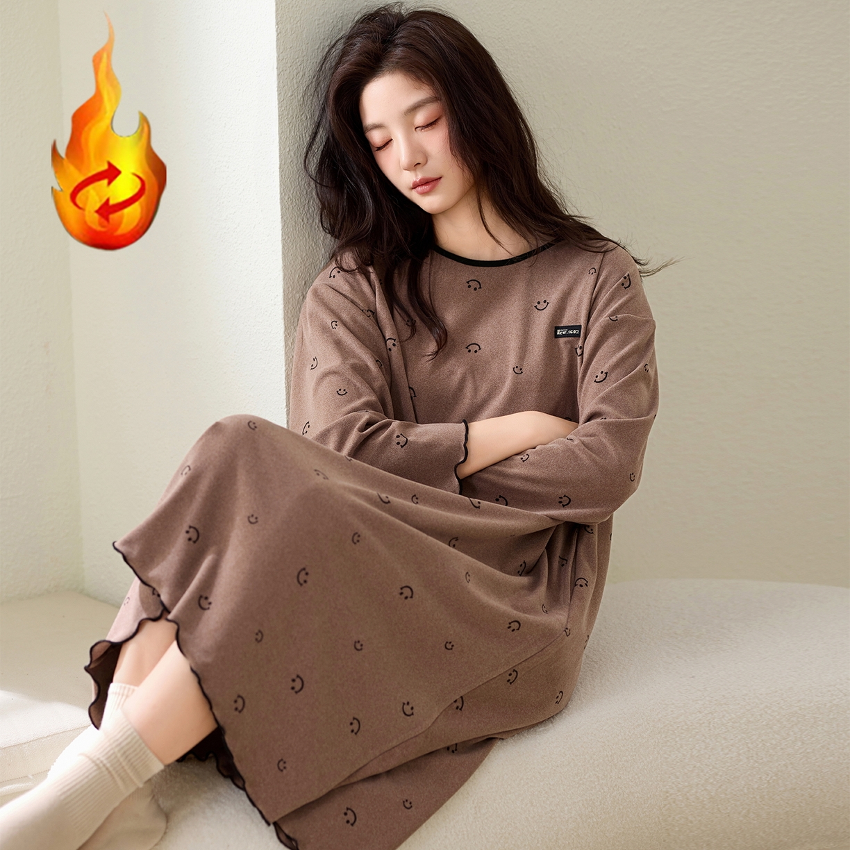 91家纺网 家纺一手货源 找家纺 洛兰沙家居馆 2025新款睡裙女冬季保暖长袖睡衣裙宽松休闲学生套头家居服可外穿 42285