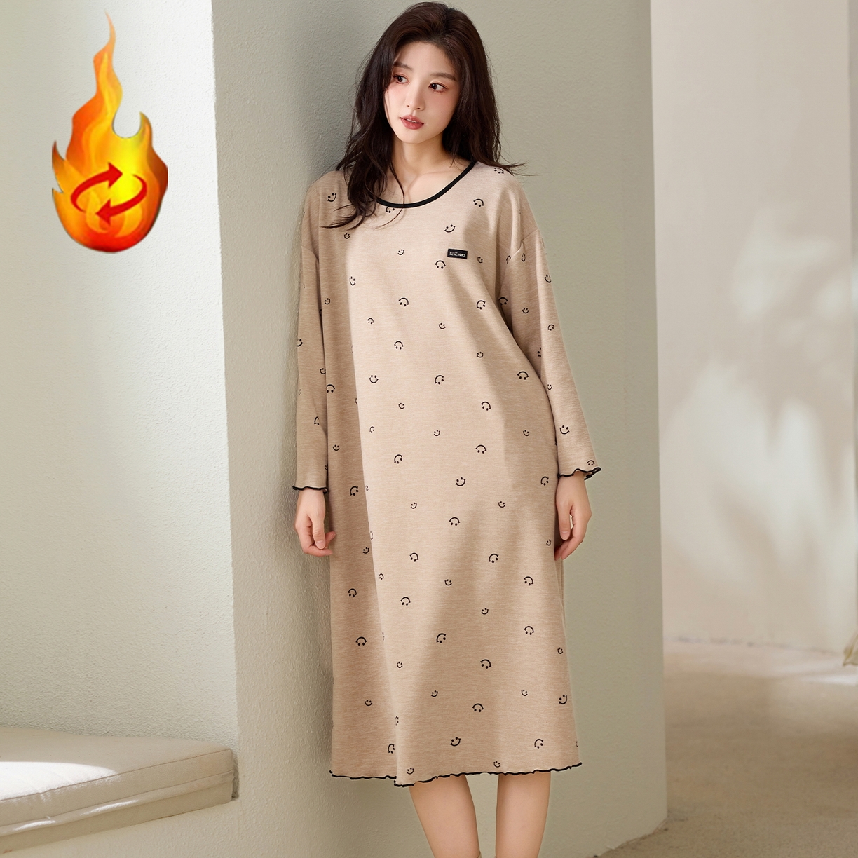 91家纺网 家纺一手货源 找家纺 洛兰沙家居馆 2025新款睡裙女冬季保暖长袖睡衣裙宽松休闲学生套头家居服可外穿 42286