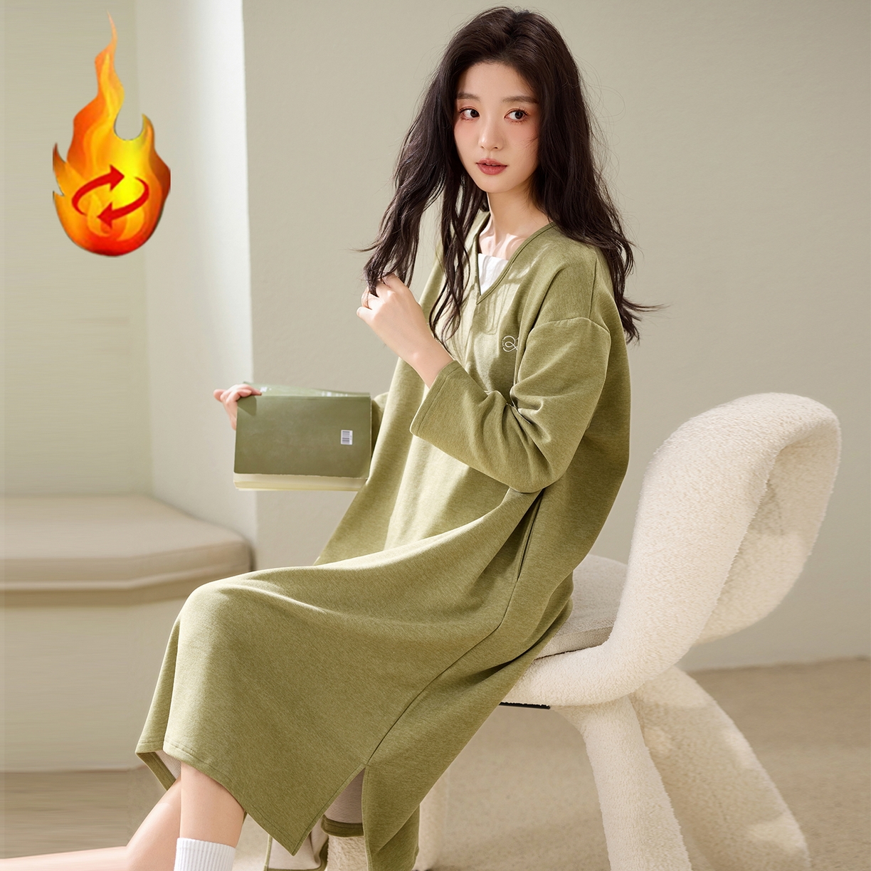 91家纺网 家纺一手货源 找家纺 洛兰沙家居馆 2025新款睡裙女冬季保暖长袖睡衣裙宽松休闲学生套头家居服可外穿 42287