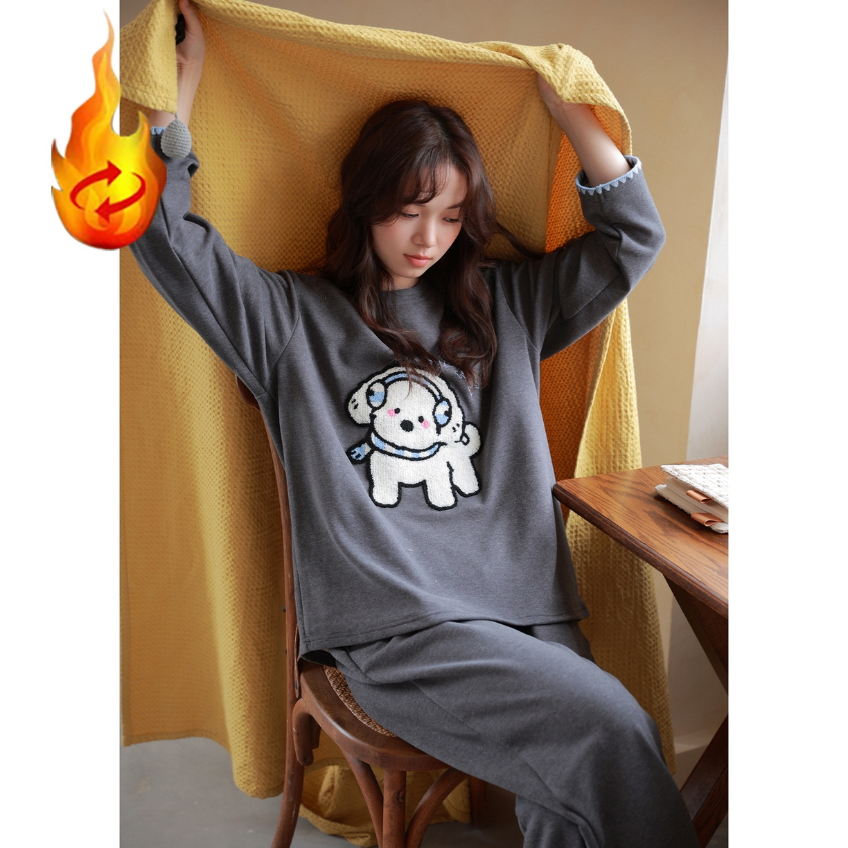 91家纺网 家纺一手货源 找家纺 洛兰沙家居馆 只代发德绒加厚300克春秋新款女款套头居家睡裙休闲宽松家居服 42322