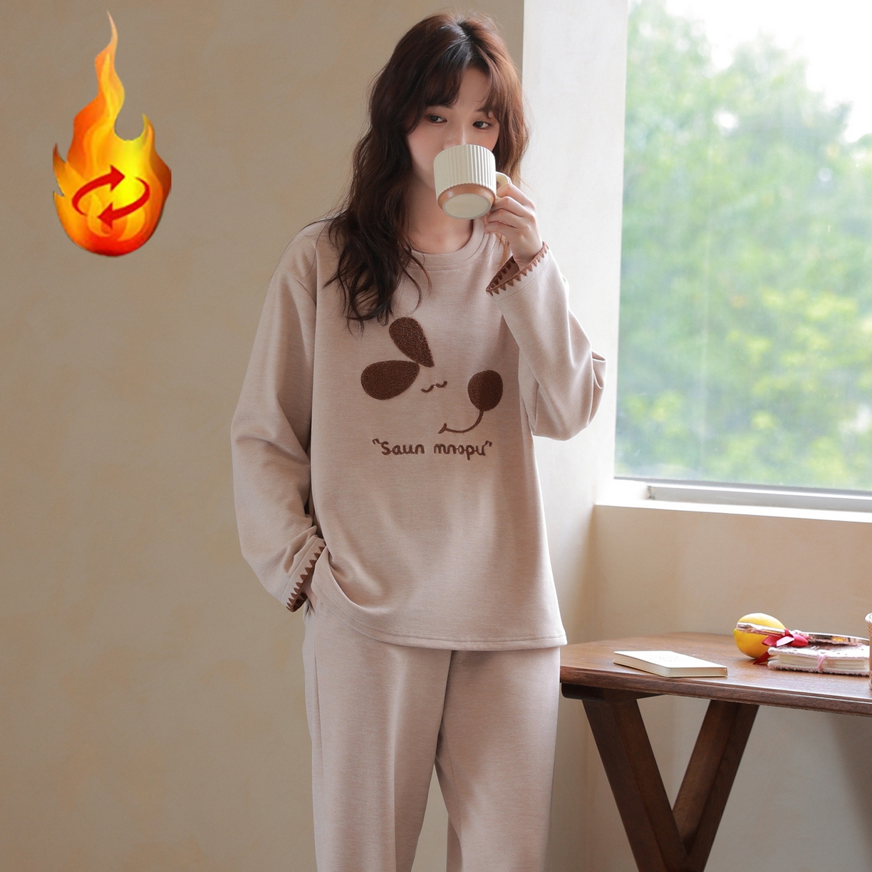 91家纺网 家纺一手货源 找家纺 洛兰沙家居馆 只代发德绒加厚300克春秋新款女款套头居家睡裙休闲宽松家居服 42324