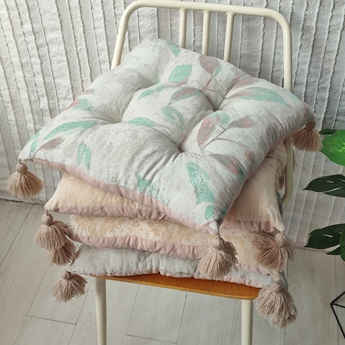 91家纺网 家纺一手货源 找家纺 （总）李帅家居 2025新款双层纱提花吊穗坐垫