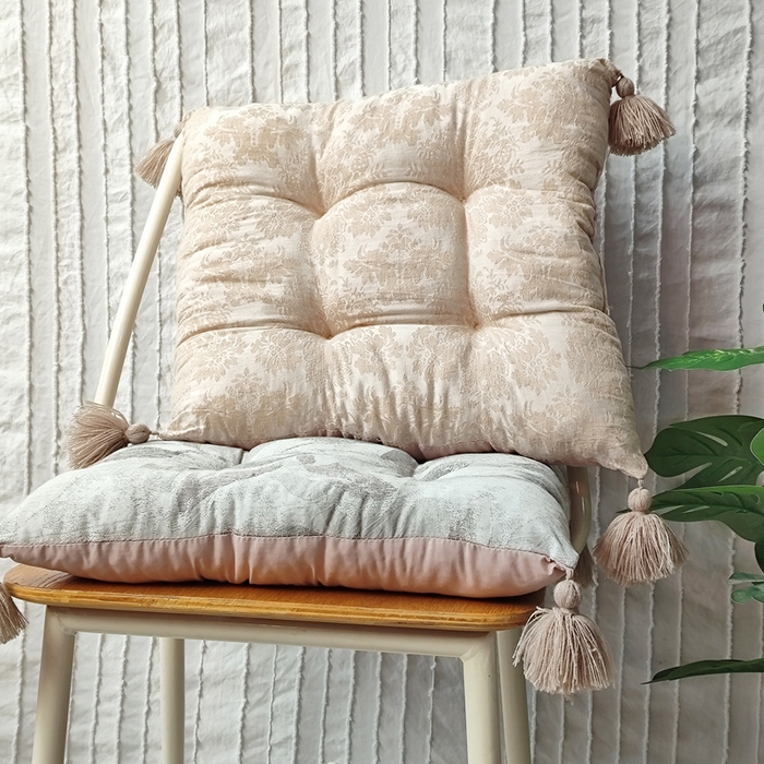 91家纺网 家纺一手货源 找家纺 （总）李帅家居 2025新款双层纱提花吊穗坐垫