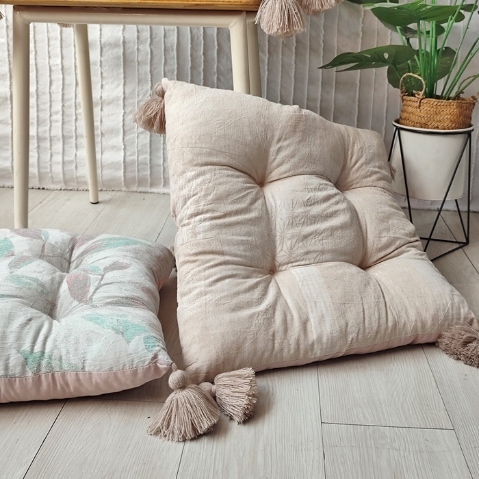 91家纺网 家纺一手货源 找家纺 （总）李帅家居 2025新款双层纱提花吊穗坐垫