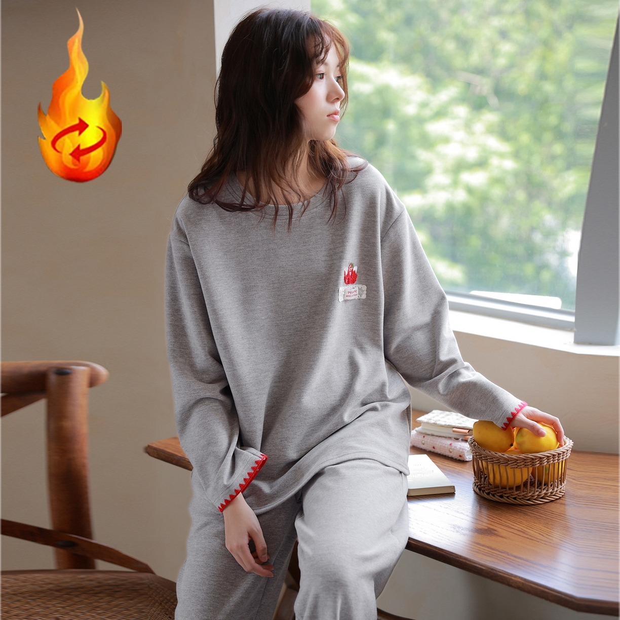 91家纺网 家纺一手货源 找家纺 洛兰沙家居馆 只代发德绒加厚300克春秋新款女款套头居家睡裙休闲宽松家居服 42327