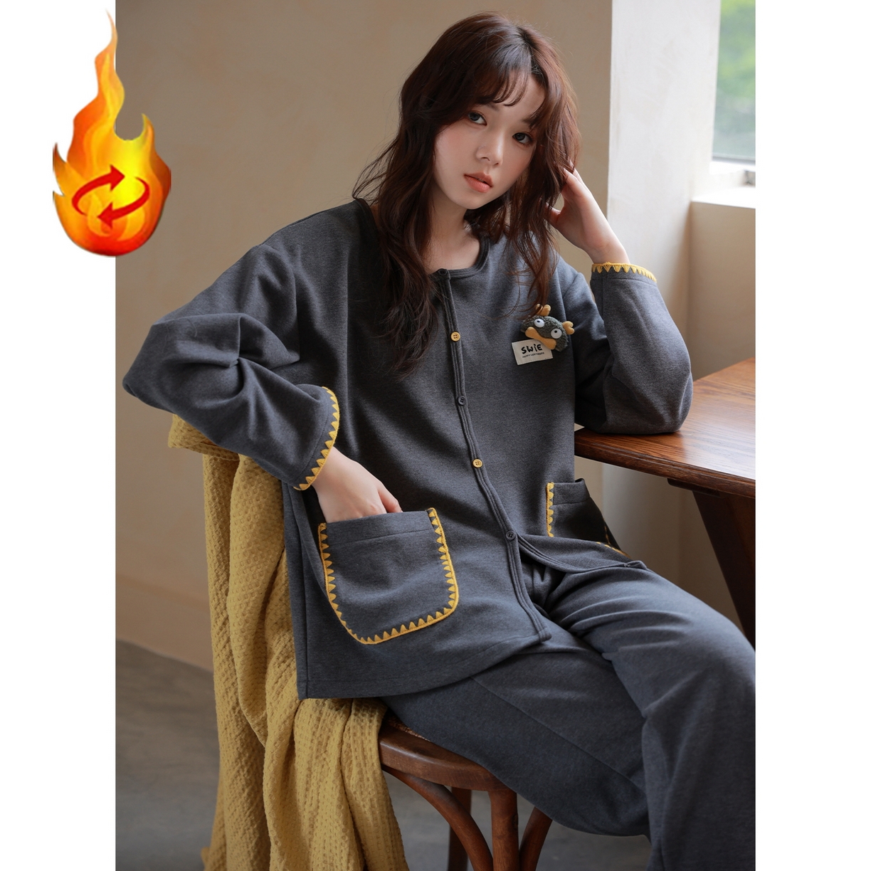 91家纺网 家纺一手货源 找家纺 洛兰沙家居馆 2025新款睡衣女长袖新款春秋双层羊绒德绒可外穿卡通开衫家居服套装韩版秋冬 42314