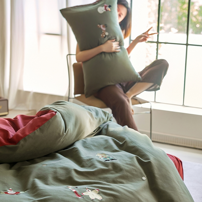 91家纺网 家纺一手货源 找家纺 （总）安莱生活 2025新款贡缎磨毛60s绣花四件套-风格一