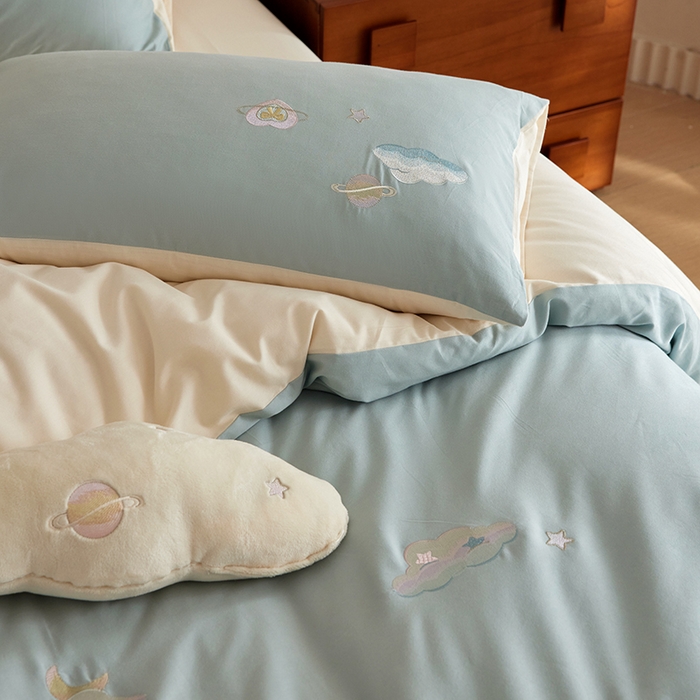 91家纺网 家纺一手货源 找家纺 安莱生活 2025新款贡缎磨毛60s绣花四件套-风格一 梦境摩天轮