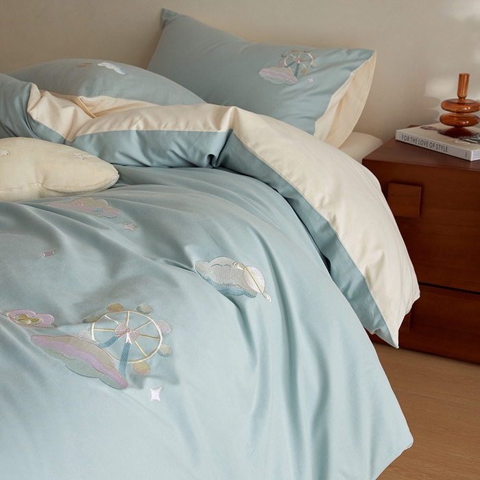 91家纺网 家纺一手货源 找家纺 安莱生活 2025新款贡缎磨毛60s绣花四件套-风格一 梦境摩天轮