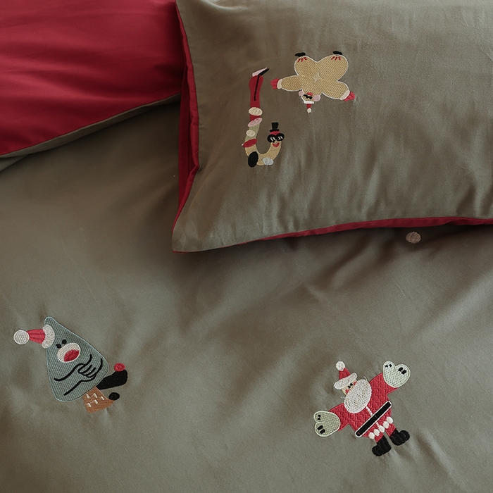 91家纺网 家纺一手货源 找家纺 安莱生活 2025新款贡缎磨毛60s绣花四件套-风格二 狂欢圣诞节