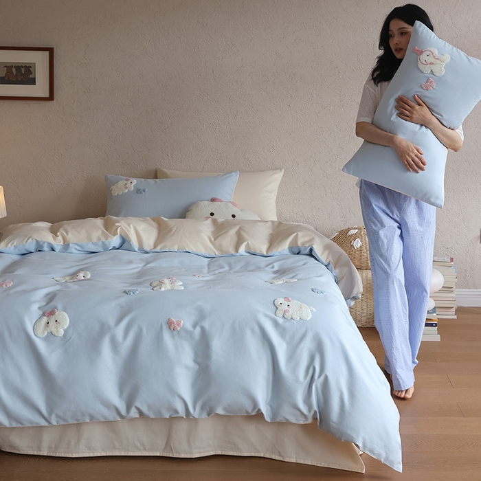 91家纺网 家纺一手货源 找家纺 安莱生活 2025新款贡缎磨毛60s绣花四件套-风格二 蓝粉小象