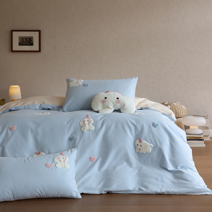 91家纺网 家纺一手货源 找家纺 安莱生活 2025新款贡缎磨毛60s绣花四件套-风格二 蓝粉小象