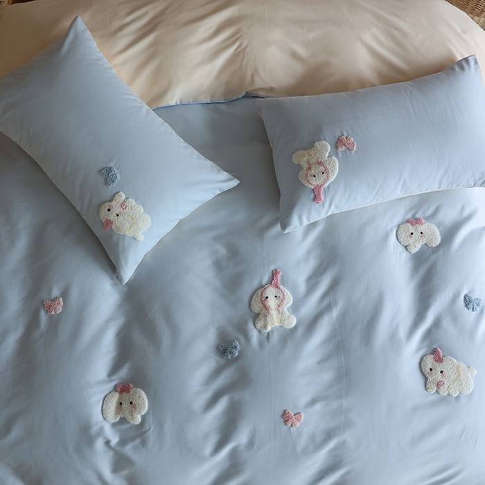 91家纺网 家纺一手货源 找家纺 安莱生活 2025新款贡缎磨毛60s绣花四件套-风格二 蓝粉小象