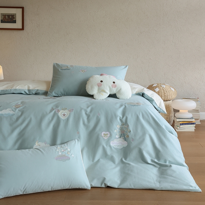 91家纺网 家纺一手货源 找家纺 安莱生活 2025新款贡缎磨毛60s绣花四件套-风格二 梦境摩天轮