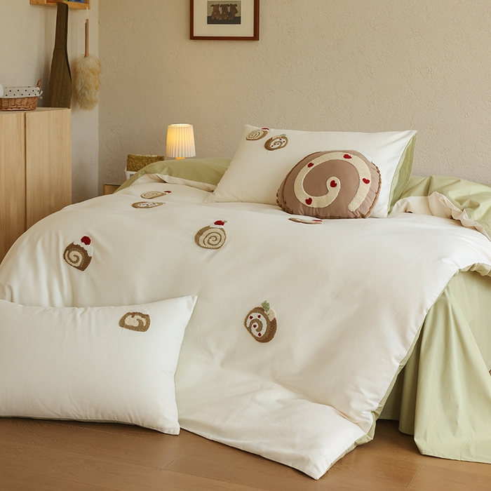 91家纺网 家纺一手货源 找家纺 安莱生活 2025新款贡缎磨毛60s绣花四件套-风格二 抹茶瑞士卷