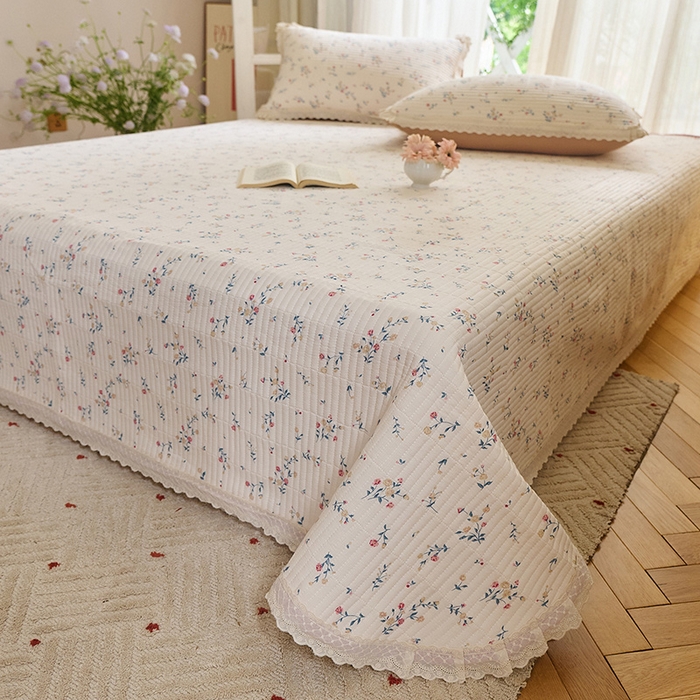 91家纺网 家纺一手货源 找家纺 （总）鑫喜莱家纺 2025新款A版兔绒B版牛奶绒床盖绣花系列单件床褥垫软床垫床盖（三件套重量8.5斤）