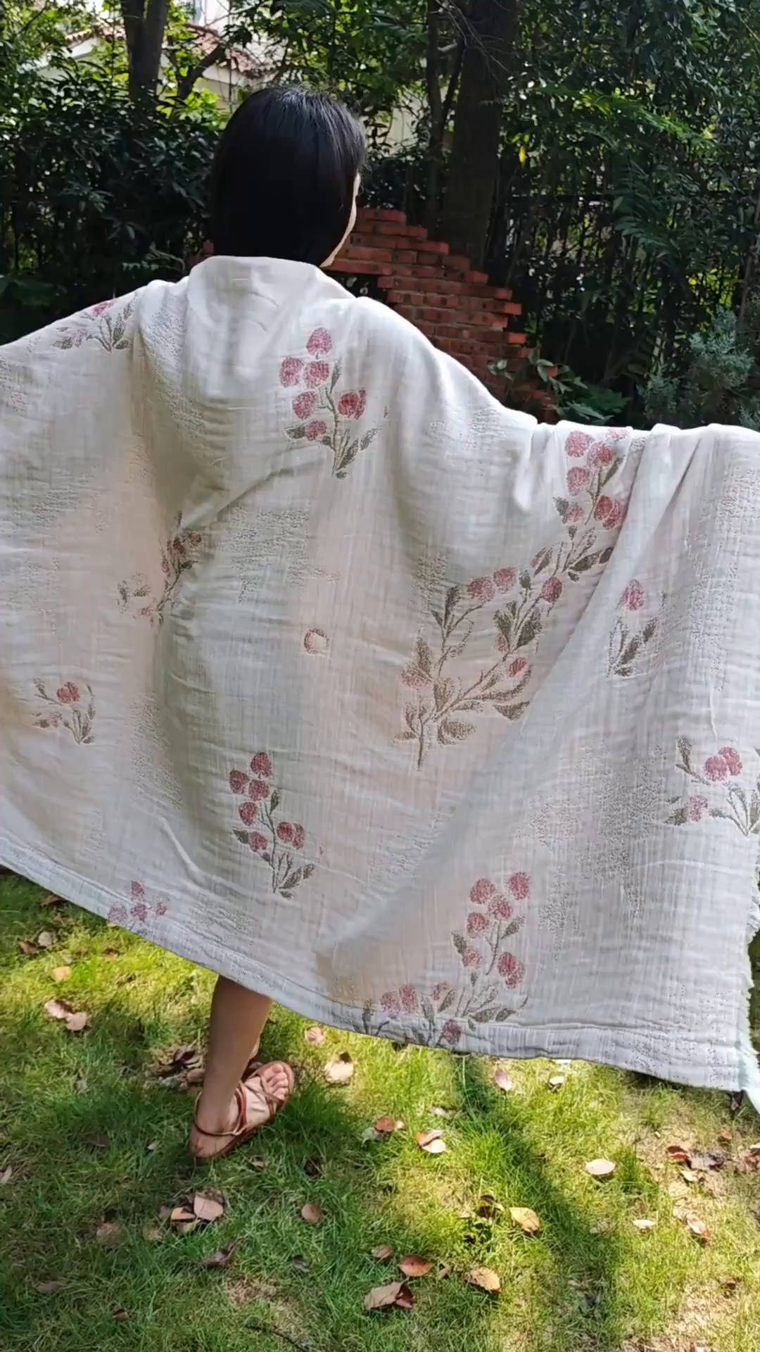 91家纺网 家纺一手货源 找家纺 沐瑟家纺 2025新款全棉流苏纱布披肩毯空调毯多功能午休毯牛角披肩毯民宿风 白芷