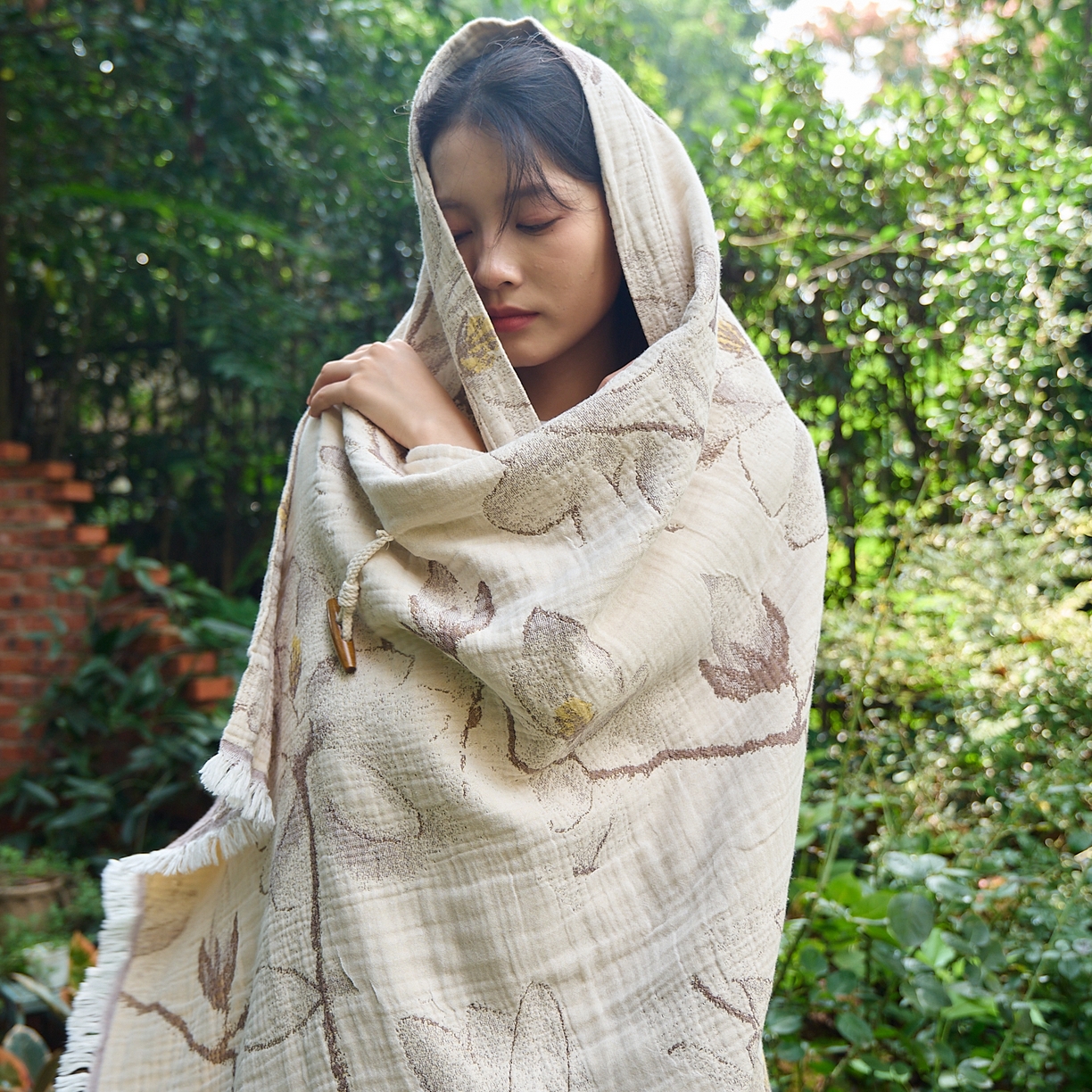 91家纺网 家纺一手货源 找家纺 沐瑟家纺 2025新款全棉流苏纱布披肩毯空调毯多功能午休毯牛角披肩毯民宿风 木栀