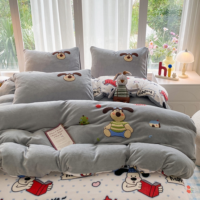 91家纺网 家纺一手货源 找家纺 （总）云木里 2025新款A类卡通加厚毛巾绣牛奶绒四件套