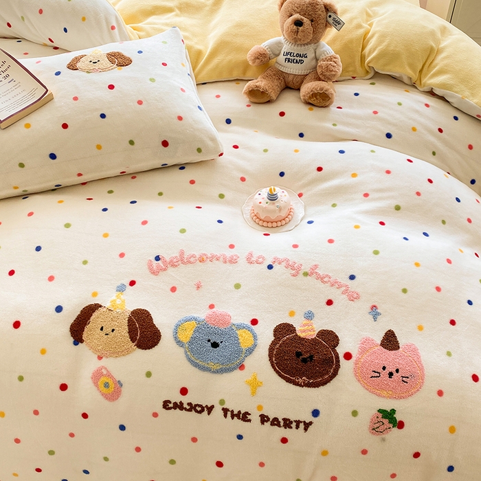 91家纺网 家纺一手货源 找家纺 云木里 2025新款A类卡通加厚毛巾绣牛奶绒四件套 动物会