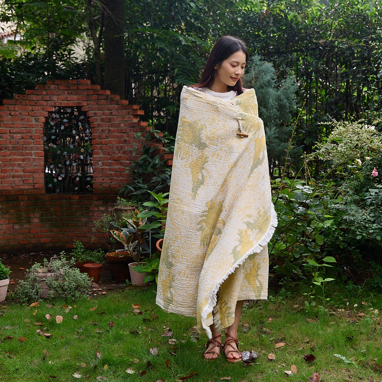 91家纺网 家纺一手货源 找家纺 沐瑟家纺 2025新款全棉流苏纱布披肩毯空调毯多功能午休毯牛角披肩毯民宿风 柚屿