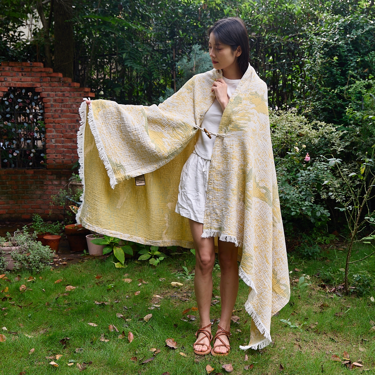 91家纺网 家纺一手货源 找家纺 沐瑟家纺 2025新款全棉流苏纱布披肩毯空调毯多功能午休毯牛角披肩毯民宿风 柚屿