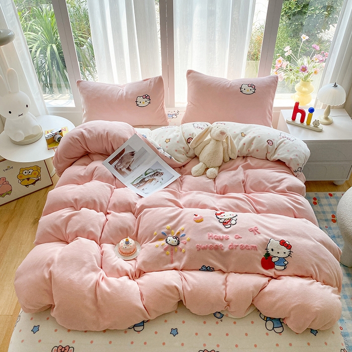 91家纺网 家纺一手货源 找家纺 云木里 2025新款A类卡通加厚毛巾绣牛奶绒四件套 甜心kt