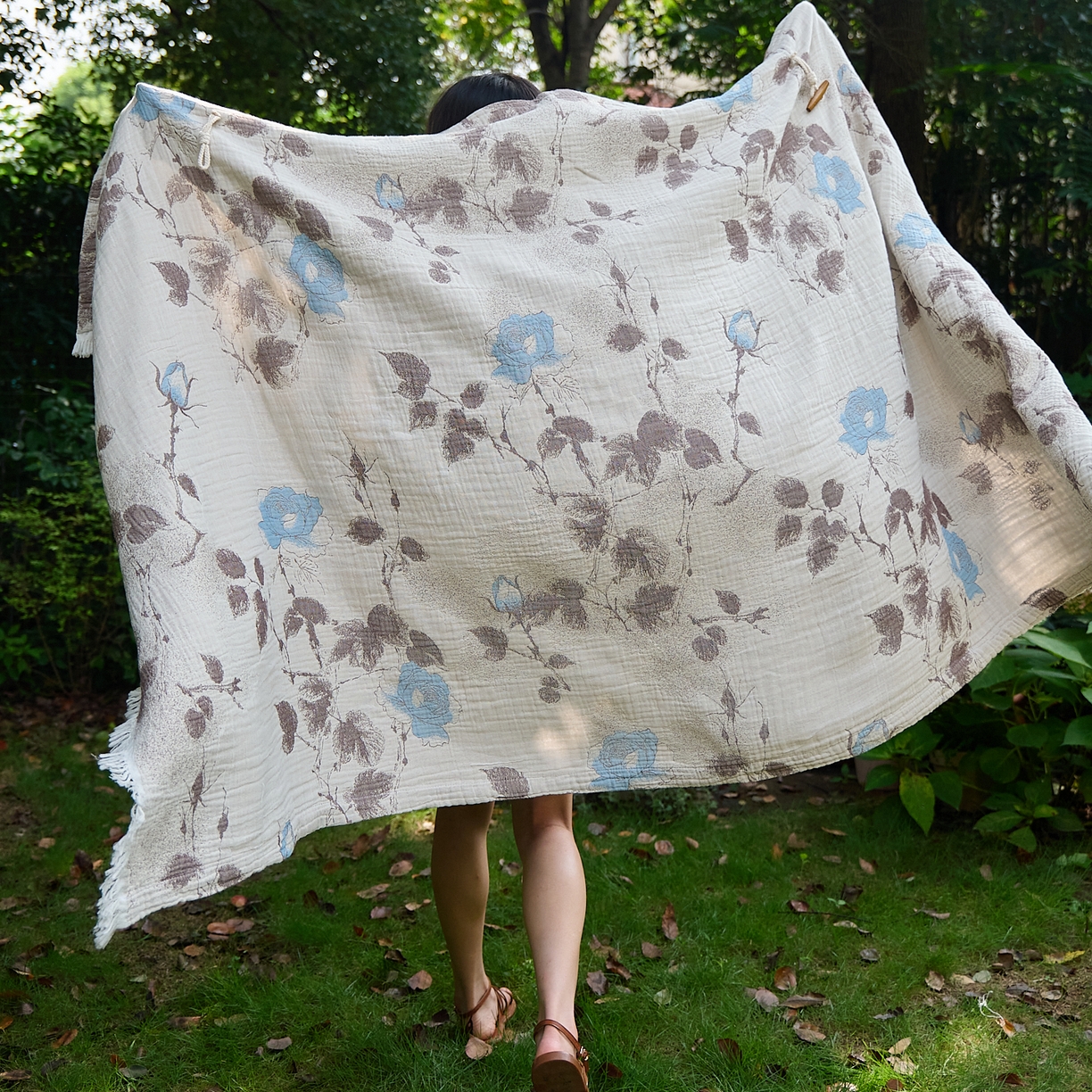 91家纺网 家纺一手货源 找家纺 沐瑟家纺 2025新款全棉流苏纱布披肩毯空调毯多功能午休毯牛角披肩毯民宿风 枝蘭