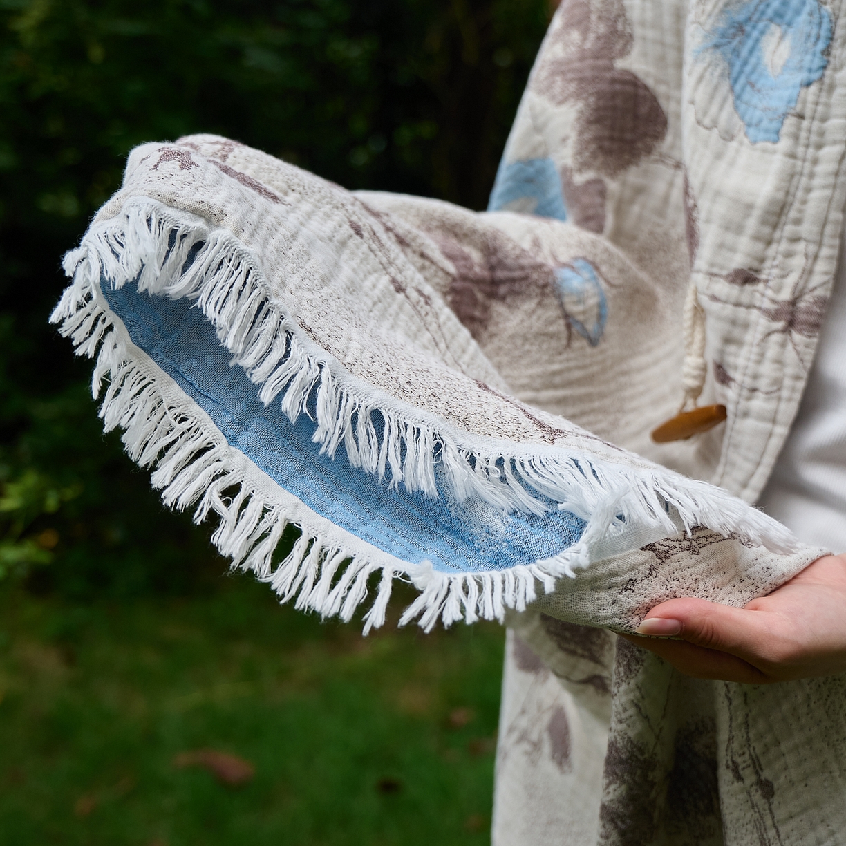 91家纺网 家纺一手货源 找家纺 沐瑟家纺 2025新款全棉流苏纱布披肩毯空调毯多功能午休毯牛角披肩毯民宿风 枝蘭