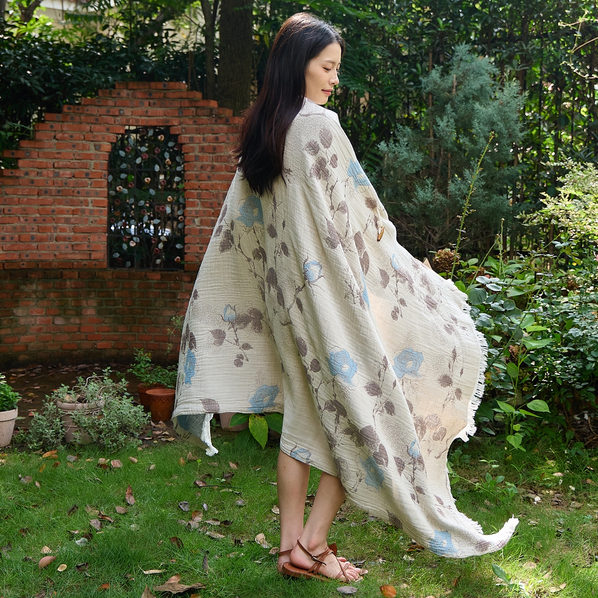 91家纺网 家纺一手货源 找家纺 沐瑟家纺 2025新款全棉流苏纱布披肩毯空调毯多功能午休毯牛角披肩毯民宿风 枝蘭