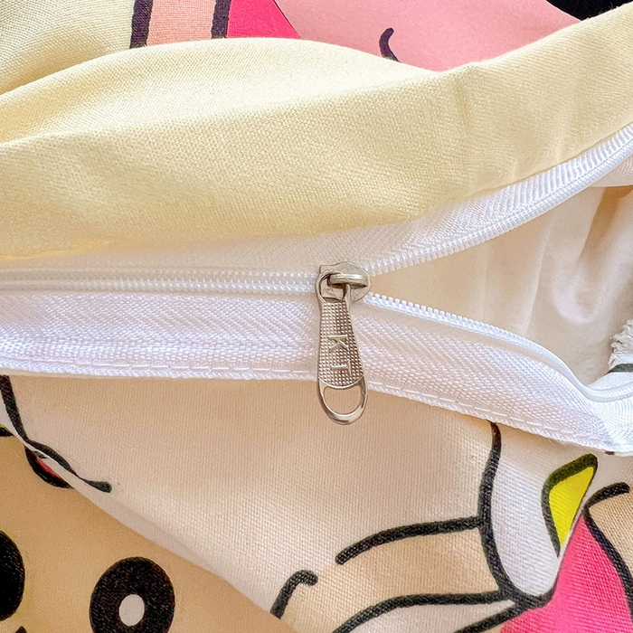 91家纺网 家纺一手货源 找家纺 KT猫直营店 2025新款卡通斜纹磨毛大版四件套 小新之梦