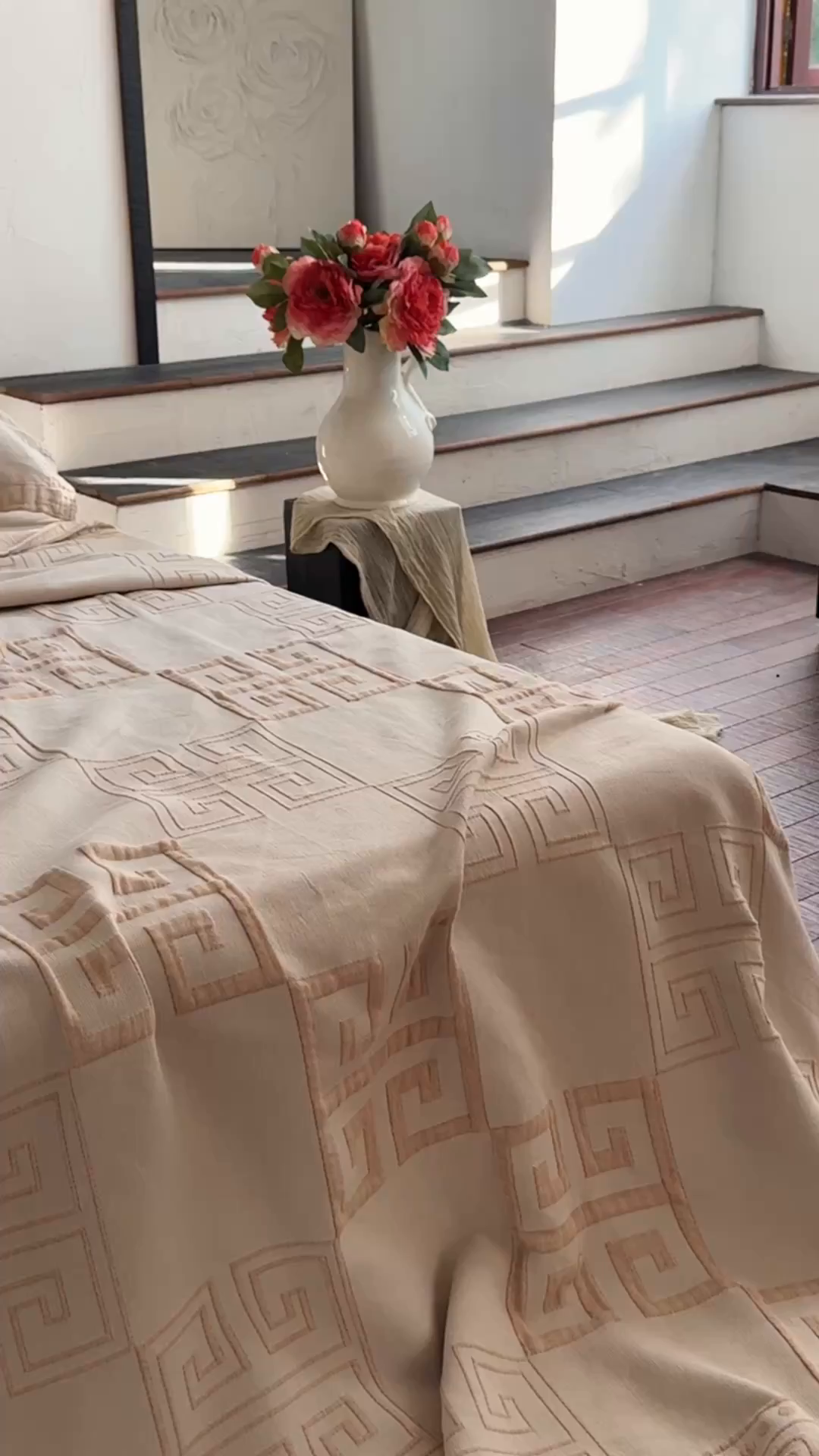 91家纺网 家纺一手货源 找家纺 沐瑟家纺 2025新款全棉纱布双层纱床盖三件套床盖 纪梵希咖色