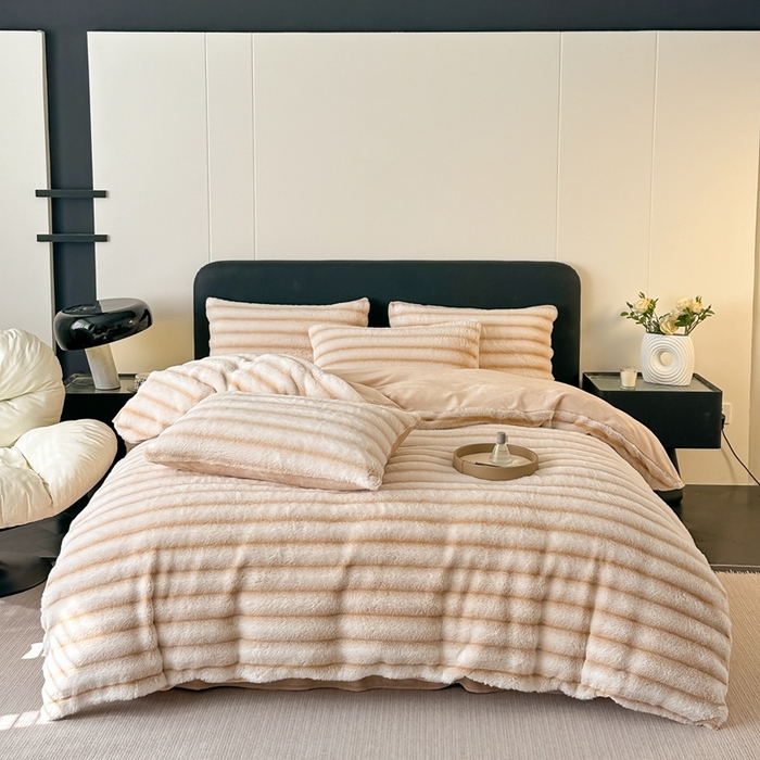 梵克保罗 2025秋冬新款加厚美拉德仿兔毛皮草抽条牛奶绒四件套 奶油白