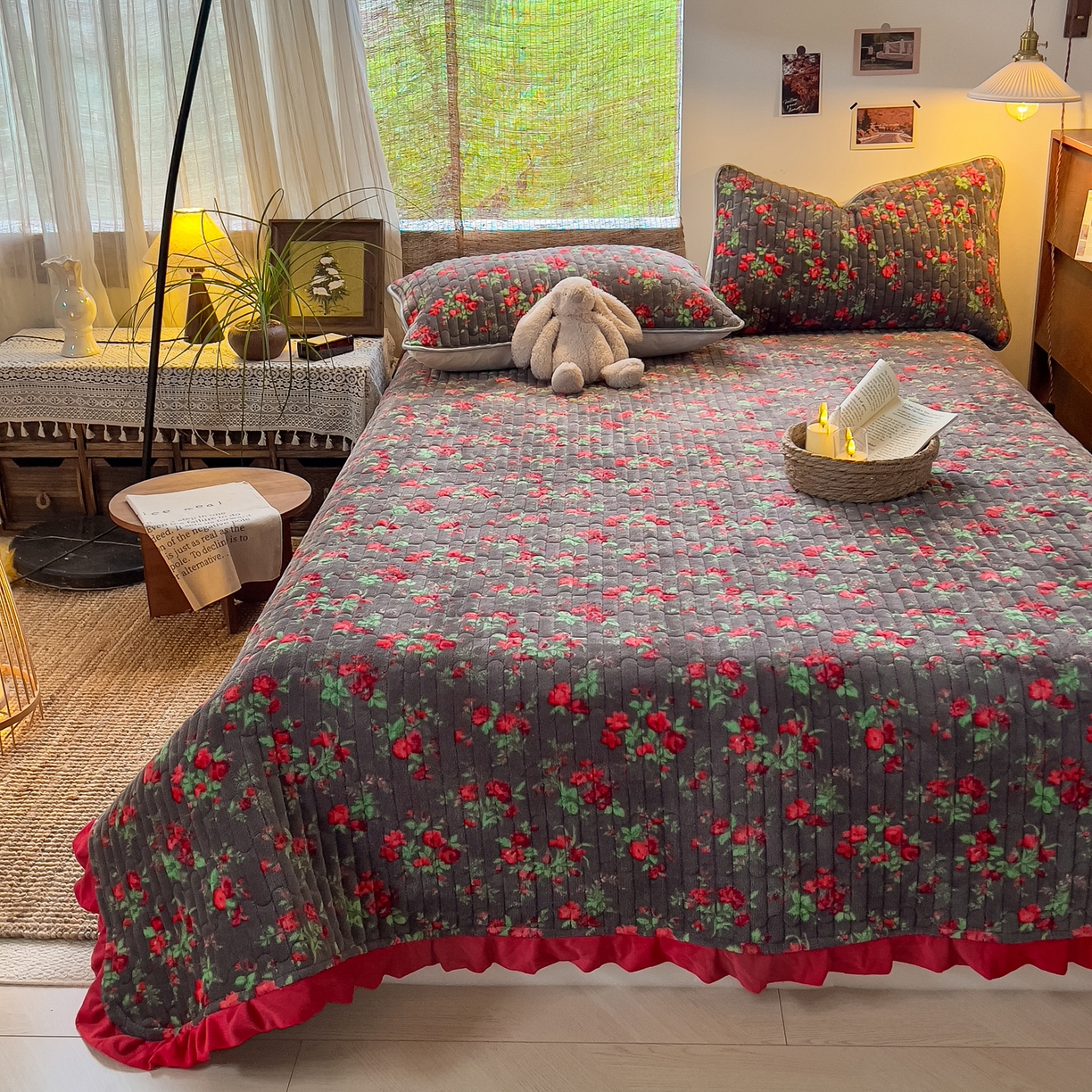 91家纺网 家纺一手货源 找家纺 （总）默忆 2025新款牛奶绒夹棉花边韩版印花床盖三件套加厚保暖多功能单床盖