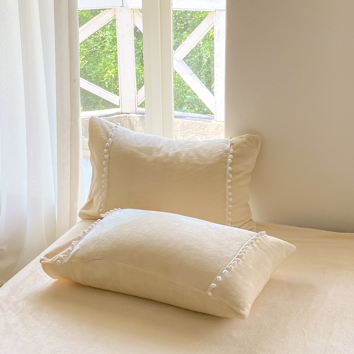 91家纺网 家纺一手货源 找家纺 二八年华 2025新款小毛球牛奶绒四件套 鹅黄