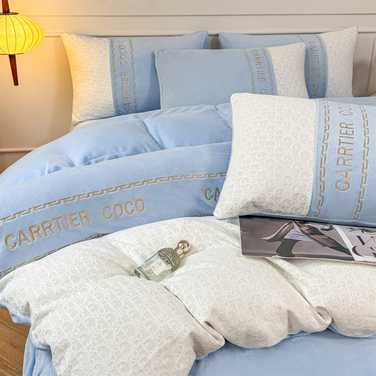 91家纺网 家纺一手货源 找家纺 灰鲸 2025新款牛奶绒拼接刺绣雕花套件-露娜 露娜-繁星蓝