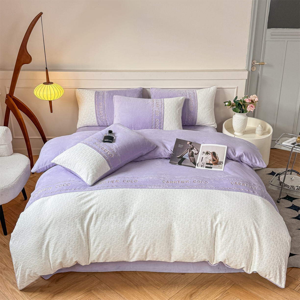 91家纺网 家纺一手货源 找家纺 灰鲸 2025新款牛奶绒拼接刺绣雕花套件-露娜 露娜-风铃紫