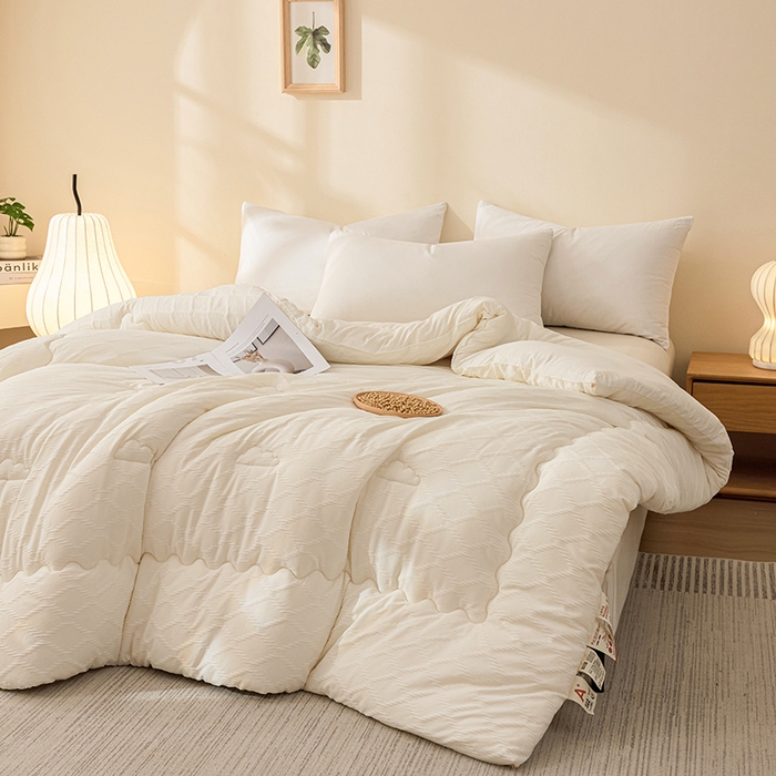 91家纺网 家纺一手货源 找家纺 爱彼家纺 2025新款直播热卖A类菱形格提花大豆被春秋被冬被 菱形提花大豆被-米白