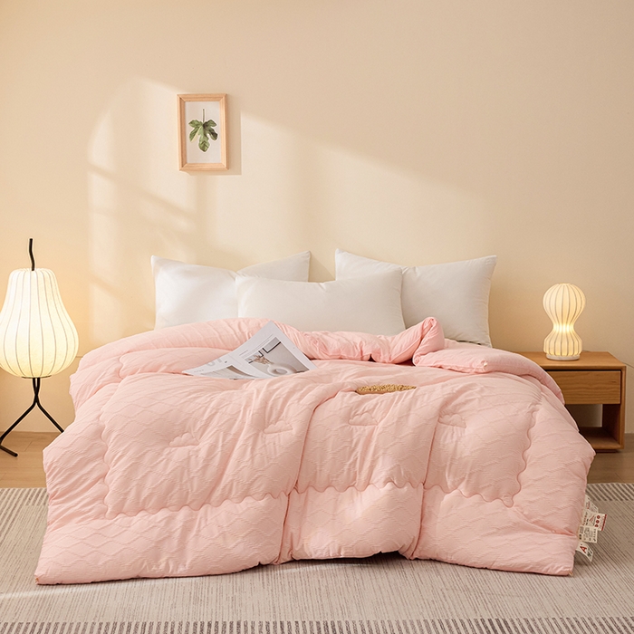 91家纺网 家纺一手货源 找家纺 爱彼家纺 2025新款直播热卖A类菱形格提花大豆被春秋被冬被 菱形提花大豆被-玉粉