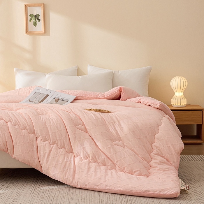 91家纺网 家纺一手货源 找家纺 爱彼家纺 2025新款直播热卖A类菱形格提花大豆被春秋被冬被 菱形提花大豆被-玉粉